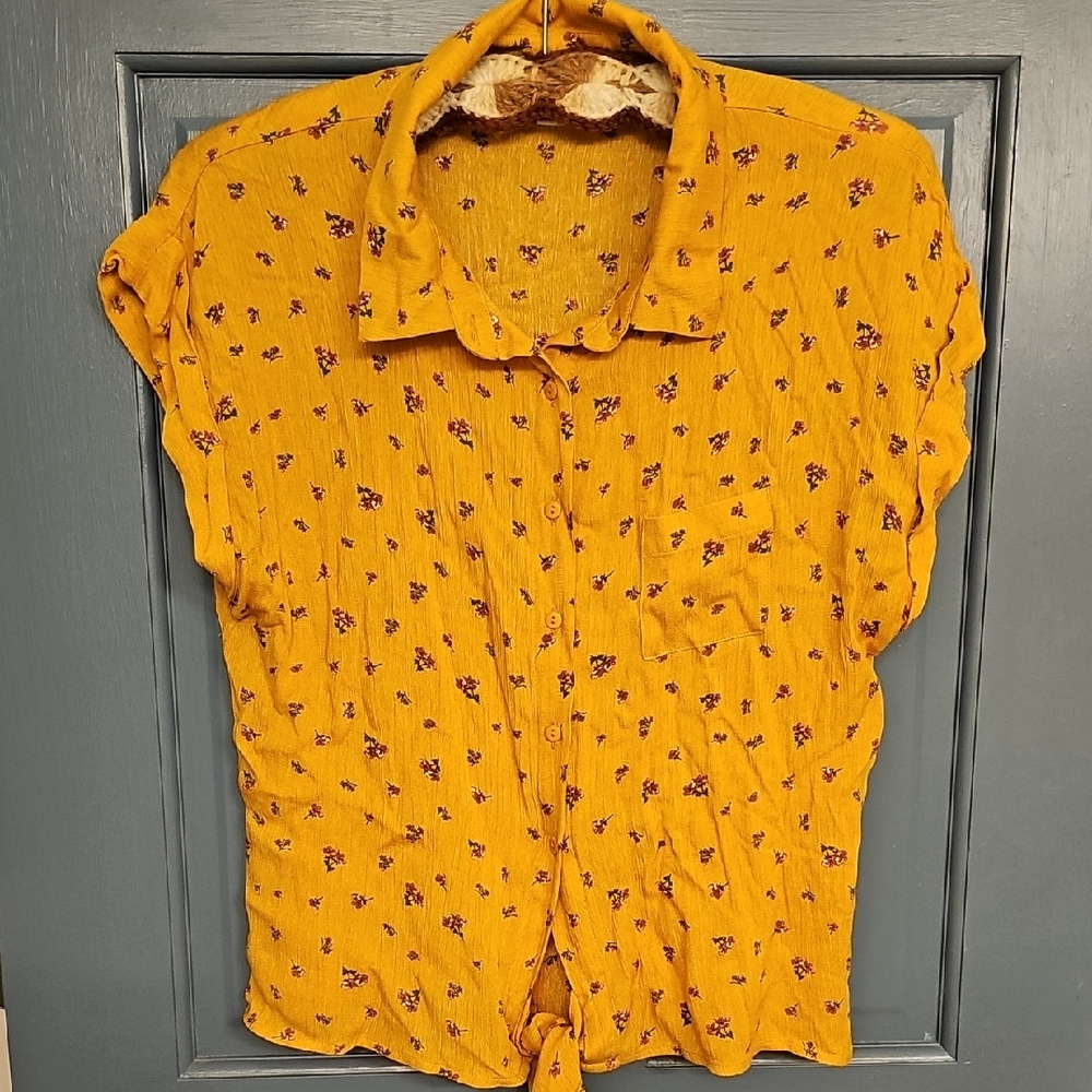 Moral Fiber Floral Yellow Button-Up Women's Top Junior Large Summer